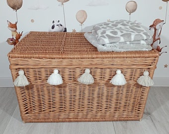 Commode en osier de couleur naturelle avec franges, coffre de rangement en osier, chambre de tout-petit, coffre à jouets en osier, panier à jouets pour enfant, panier de rangement PZ 35
