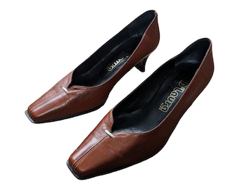Vintage D'Laura Elda 1970s Brown Square Toe Court Shoes UK4 EU37