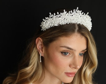 Pearl Bridal Tiara • Crystal Wedding Tiara • Pearl Bridal Crown • Wedding Headpiece • Bridal Headpiece • Wedding Tiara • Floral Crown