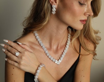 Kristall Brautschmuck Set: Hochzeitskette, Armband & Ohrringe
