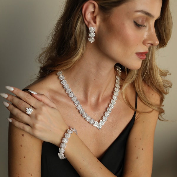 Wedding Jewelry Set, Crystal Bridal Pearl Jewelry Set, Bridal Necklace-Bracelet and Earring Set