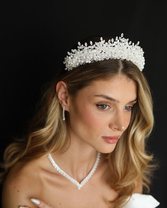 Pearl Bridal Tiara: Crystal Wedding Crown Headpiece - Etsy