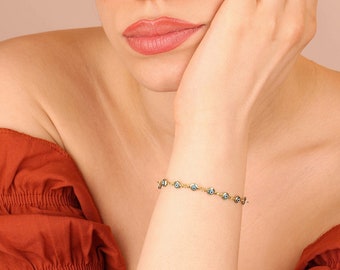 Evil Eye Beaded Bracelet, Round Eye Charm, Handmade Jewelry Bracelet, Protection bracelet, 14k gold, bracelet, Glass blue evil eye bead,