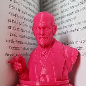 3D Printed Sigmund Freud Statue - Unique Psychologist Gift | Psychology degree