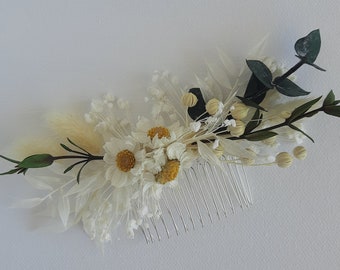White daisy bridal hair comb, Eucalyptus babys breath dried flowers for boho wedding, romantic hair piece