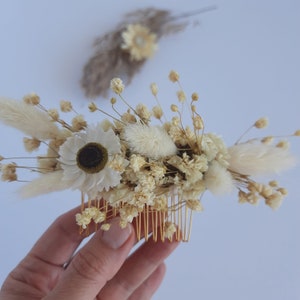 Boho Wedding Hair Comb with Dried Flowers,  White champagne Bridal Hair Accessory for Rustic, Vintage Inspired Weddings and Bridesmaids