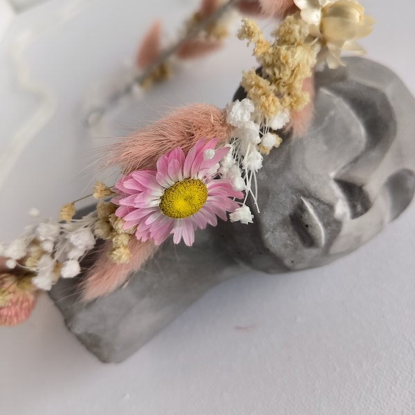 White and blush dried flower crown for wedding, floral crown for bride, rustic hair accessories, preserved babys breath headband, daisy hair