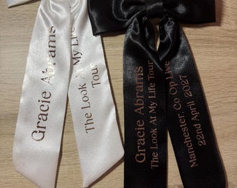 Gracie Abram’s Tour Concert Hair Bows