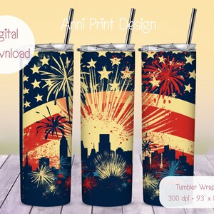 Könnte beinhalten: Ein digitaler Download für eine Tumbler-Hülle mit einer amerikanischen Flagge im Vintage-Stil mit Feuerwerk und einer Silhouette einer Stadt. Das Design ist in den Farben Rot, Weiß, Blau und Gelb gehalten. Die Hülle ist 9,3 Zoll mal 8,2 Zoll groß und hat eine Auflösung von 300 dpi.