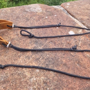 Adjustable Leather Shepherd Sling: Handcrafted Paracord Hunting Catapult