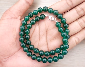 TIYRUS Collana Lunga In Pietra Di Giada Verde - Perle Tonde Da 6mm - Gioiello Elegante E Nobile - Regalo Per Famiglia E Amici - 4