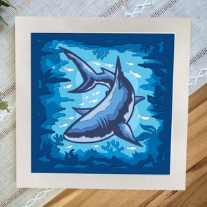 3D Flerskiktad Papperskonst Skugglåda - Djupblått Hav - HAJ - Heminredning 28 x 28 cm (11 tum)