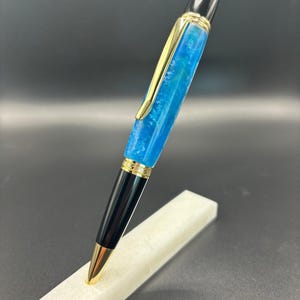 Caneta exclusiva "Clouds in The Sky" - Presentes artesanais personalizados para homens, casamentos e Natal