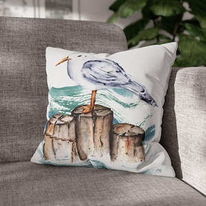 Seagull Throw Pillow Cover, Coastal Bird Decor, Beach House Accent, Nautical Cushion Cover, Multiple Sizes, Ocean Inspired Home Cushion