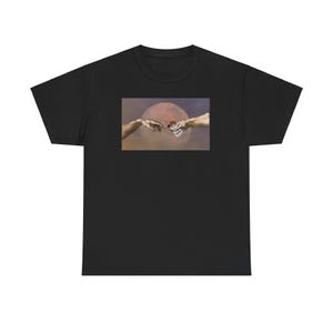 Op The Creation of Adam geïnspireerd grafisch T-shirt | T-shirt sigarettenliefhebber | Coole grafische T-shirts | T-shirt verjaardagscadeau roker