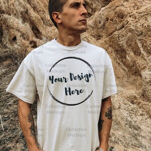 Gildan 5000 Men&#39;s sand T-shirt Mockup, Tattooed Model Mockup, Mens Shirt Mockup, Sand Tshirt Mockup Men, Outdoor Mockup | Location Mockup