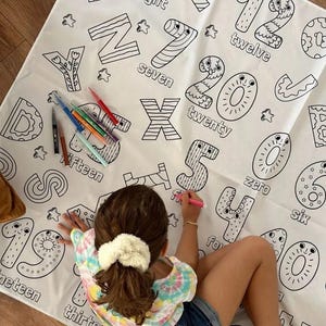 Alfombrilla para colorear impermeable y educativa, alfombrilla para colorear lavable y reutilizable, alfombrilla para actividades con letras y números para niños, alfombrilla para juegos de colores para niños en edad preescolar