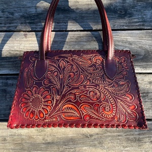 Bolso de hombro de cuero estampado hecho a mano, bolso de hombro único, regalo único, hecho a mano en México, estilo boho de verano, regalo del Día de la Madre, Cuero