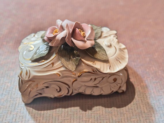Vtg Footed Ceramic Trinket Box with Roses and Leaves. Gold Painting Cordey Style.