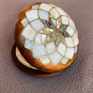 Premium Abalone Inlaid Antique Compact Mirror with Carrying Bag, Travel Makeup Mirror, Purse Mirror Pocket Mirror, Gift for Mother's Day image 5