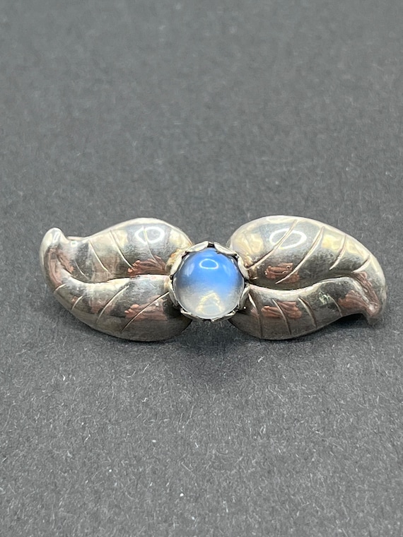 Antique Art Nouveau Moonstone Silver Leaves Brooch - image 1