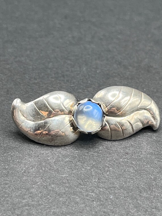 Antique Art Nouveau Moonstone Silver Leaves Brooch - image 10