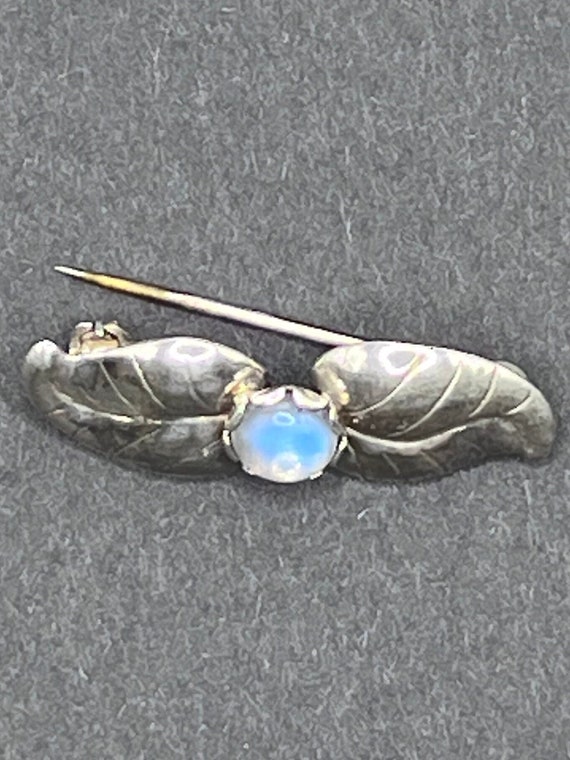 Antique Art Nouveau Moonstone Silver Leaves Brooch - image 5