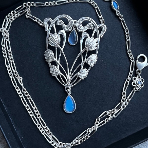 Edwardian / Art Nouveau Moonstone  Filligree Silver Necklace