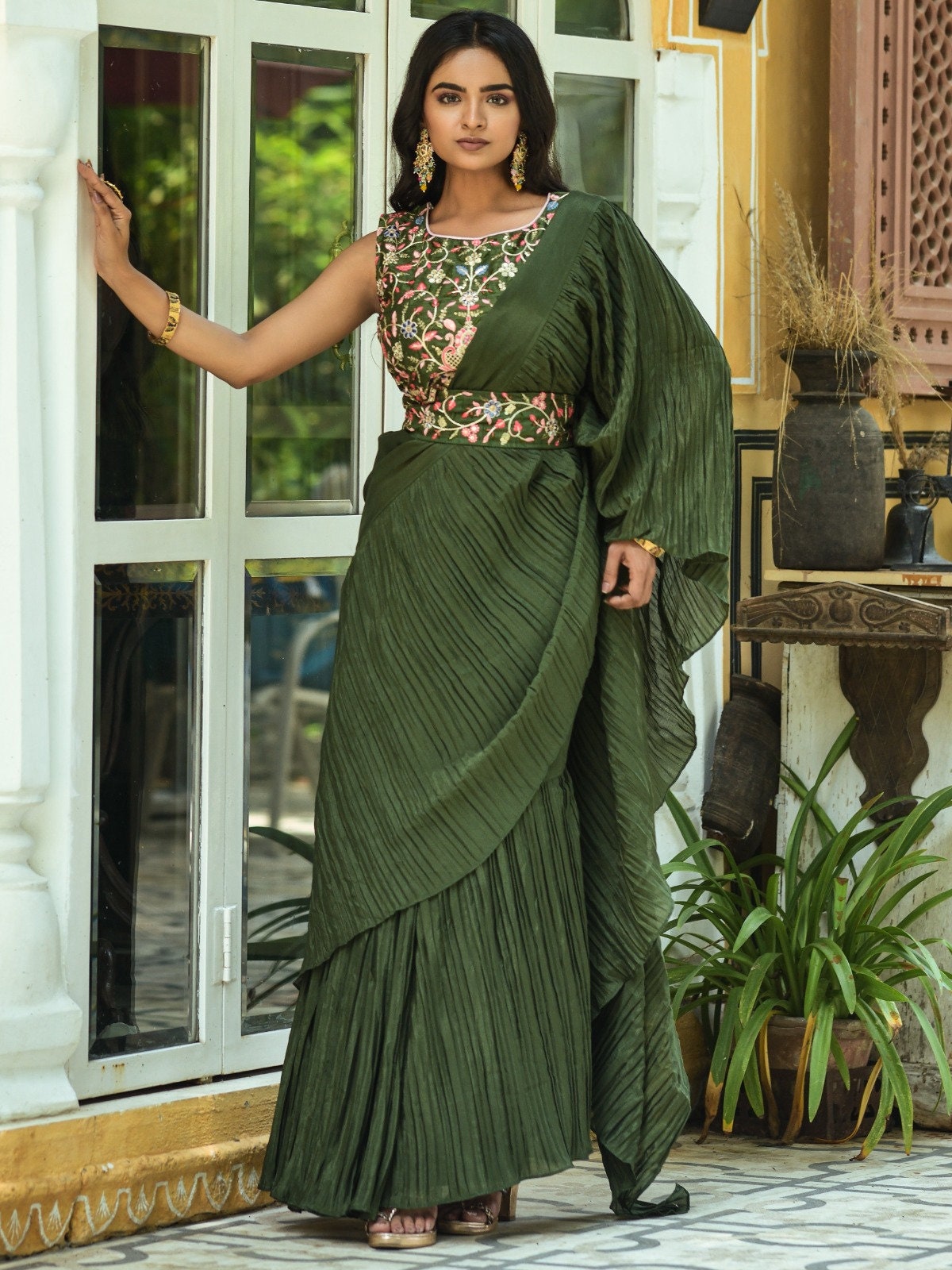 Satin Silk Saree Styles To Your Summer Wardrobe, Threads - WeRIndia