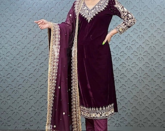 Pakistani Designer Zari Embroidered Heavy Velvet Kurta set for women,Purple Color Velvet Straight winters Kurta Palazo Set with Work On neck