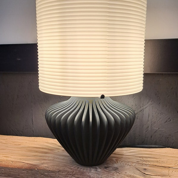 Stilvolle Designerlampe, Moderne Tischlampe, Schreibtischlampe als Geschenk für Einzigartige Wohnkultur, Art Deco Retro Design Schlafzimmer