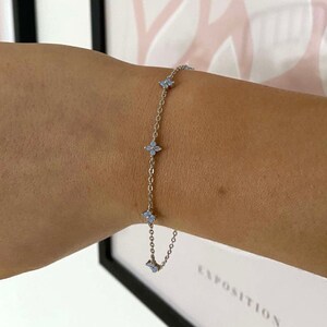 Blue Pearl Daisy Bracelet, Blue Pearl Bracelet, Blue Pearl Flower Bracelet, Cute Pearl Flower Bracelet, Dainty Silver Bracelet