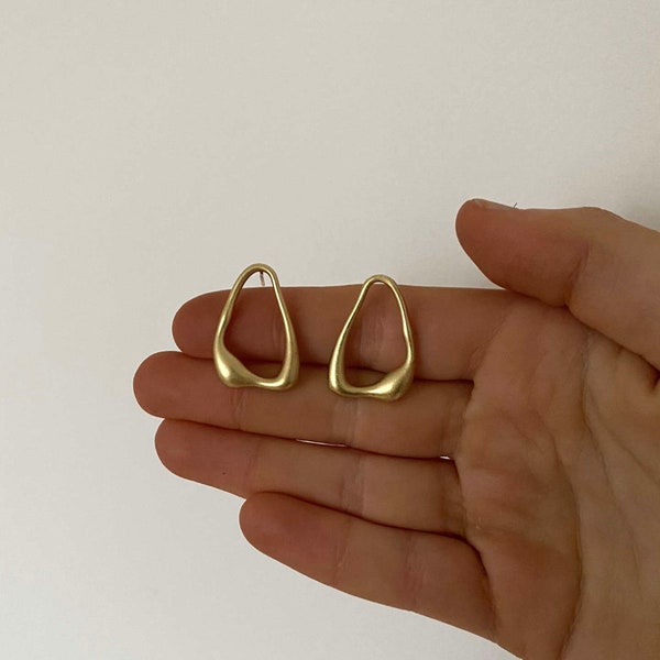 Abstract Gold Hoop Earrings, Wavy Gold Hoop Earrings, Irregular Gold Hoop Earrings, Unique Gold Hoop Earrings, Minimalist Earrings