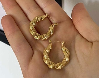 Gold Twisted Hoop Earrings, Gold Croissant Earrings, Gold Hoop Earrings, Croissant Earrings, Gold Earrings, Minimalist Gold Earrings