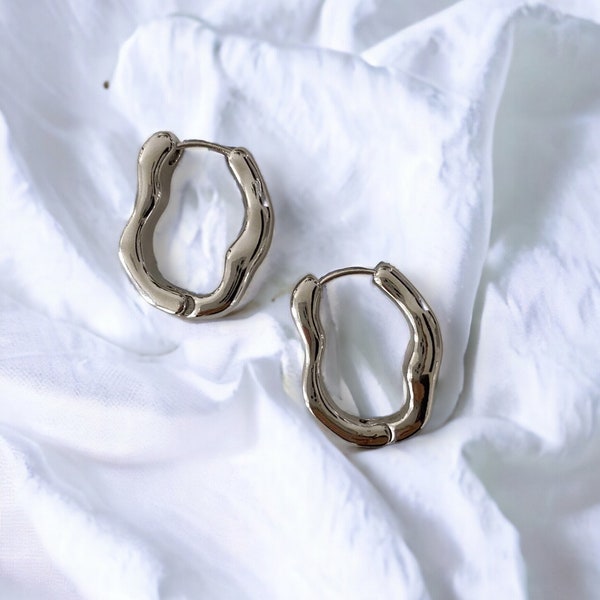 Chunky Silver Hoop Earrings, Thick Wavy Silver Hoop Earrings, Thick Abstract Silver Hoops, Minimalist Silver Hoop Earrings, Silver Earrings