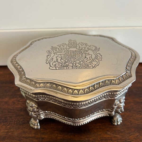 Vintage Lion Jewelry Box Aged Silver Plated "Dieu Et Mon Droit" ( God and My Right) United Kingdom Coat of Arms Ornate Box 4 Lion Head Feet