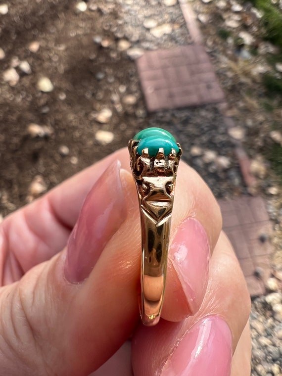 Antique 9k Gold Three Stone Turquoise Ring - image 4
