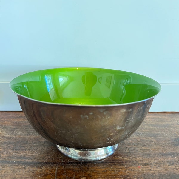 Vintage Reed and Barton green apple enamel bowl #104