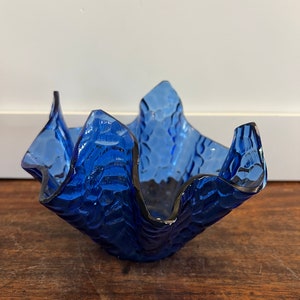 Chance Brothers Handkerchief Posy Vase- Small Arctic pattern- 1969