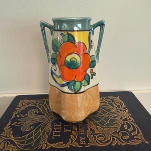 Lovely Handpainted Japanese Lusterware Bud Vase