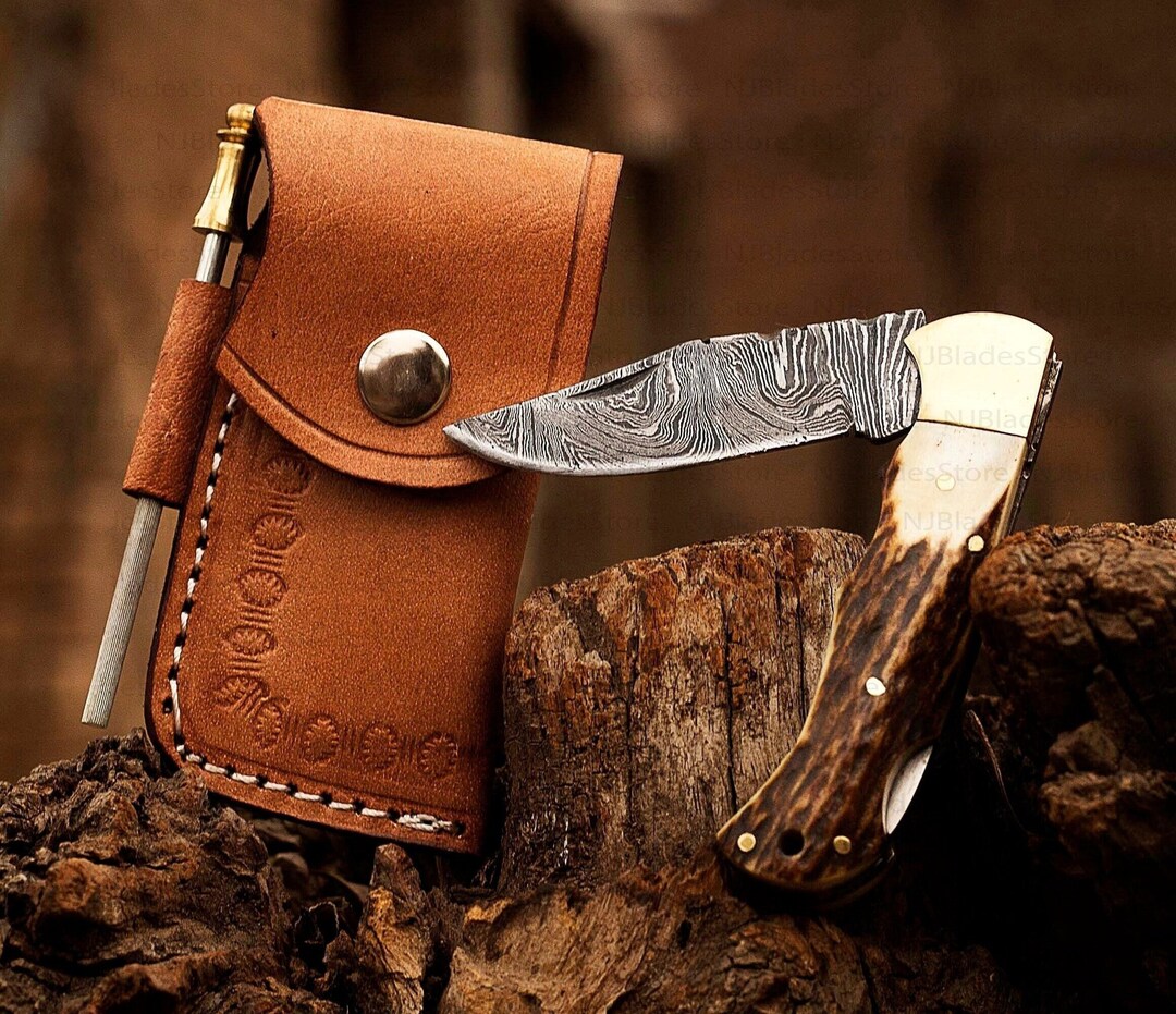 Premium Custom Cowboy Folding Knife – Damascus Steel & Stag Horn Handle main image 0