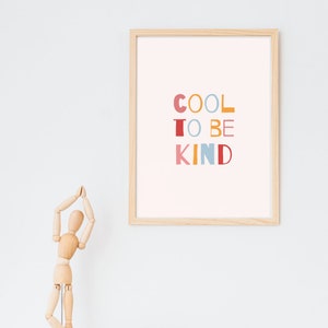 CARTEL HABITACIÓN INFANTIL cool to be kind, carteles infantiles para imprimir, decoración habitación infantil