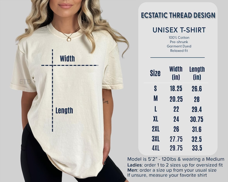 Op de afbeelding: Cr&egrave;me unisex T-shirt met maattabel. Het shirt is 100% katoen, voorgekrompen, geverfd en heeft een relaxte pasvorm. De maattabel toont breedte- en lengtematen in inches voor maten S tot 4XL. Maten vari&euml;ren van 46.36cm tot 75.57cm in breedte.