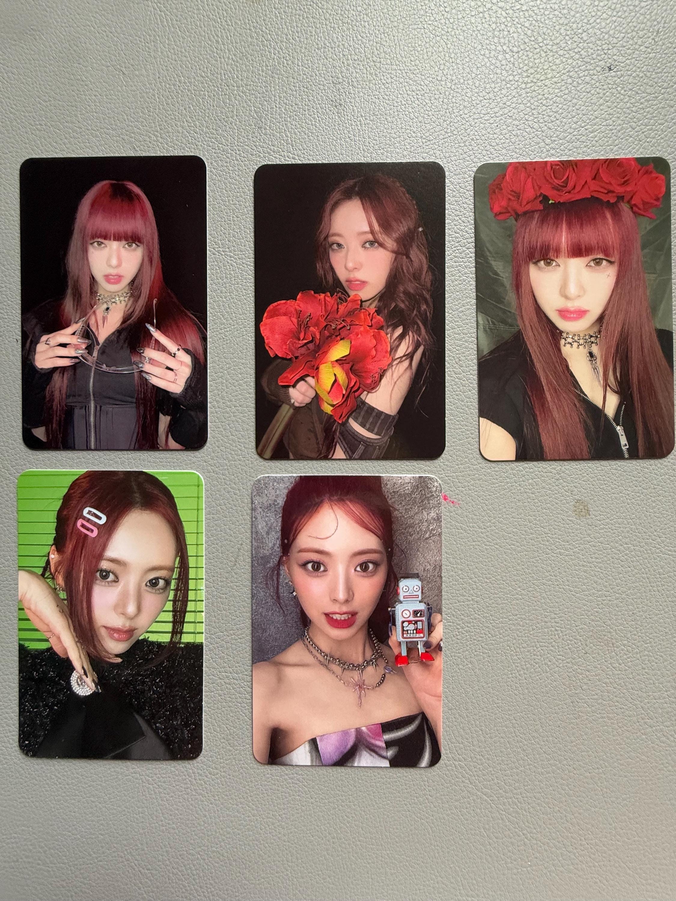 ITZY フォトカードスタンド イェジ リア リュジン チェリョン ユナ 未使用 ITZY イェジ リア リュジン チェリョン ユナ ラントレ