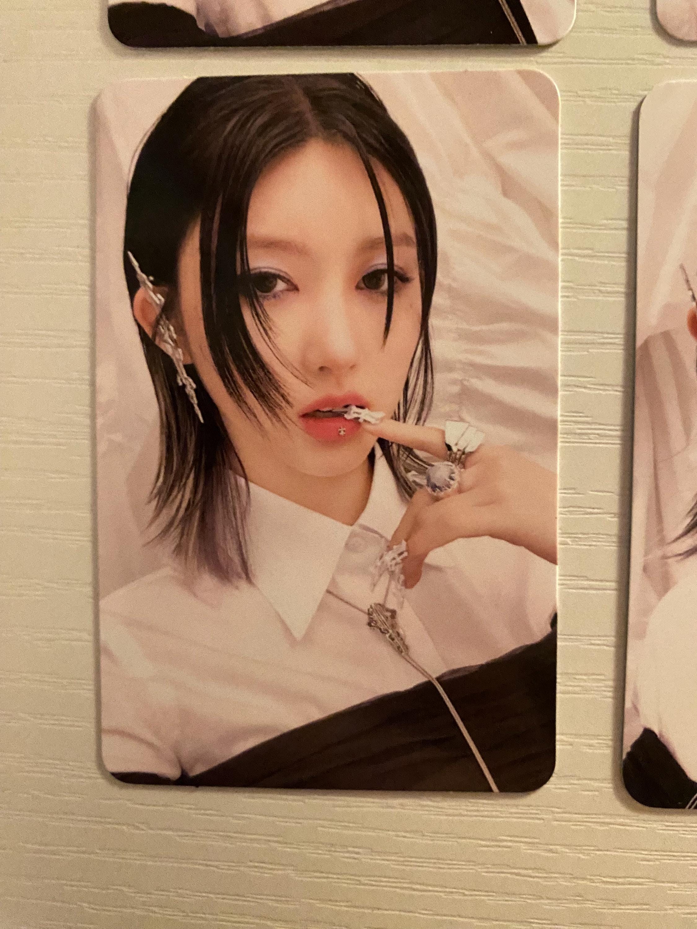 Official IVE Switch Gaeul Photocards - Etsy