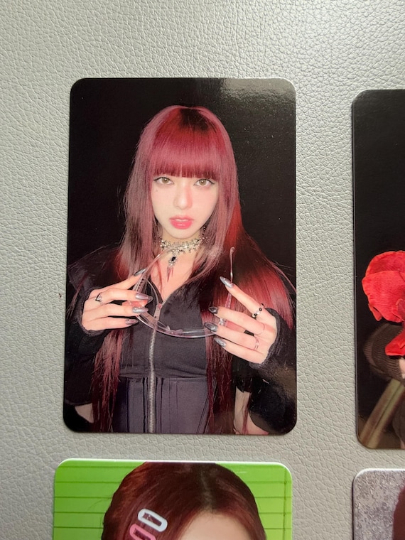 Official ITZY Born to Be Yuna Album Photocards - Etsy