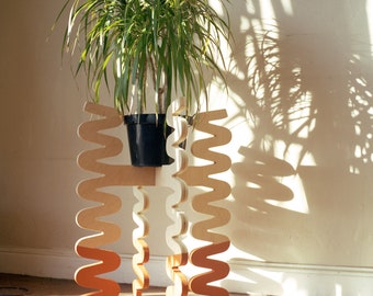 Wiggy Plant Stand CNC cut file