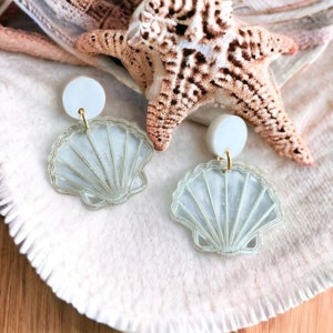 Sea Shell jewelry , beach earrings, gift for her, vacation earrings, beach jewelry, hypoallergenic dangle earrings, summer