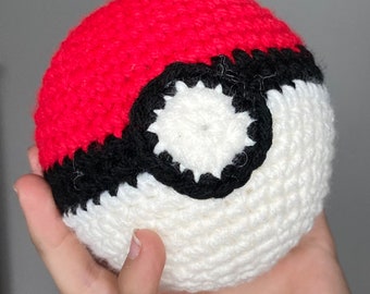 Crochet Poké Ball