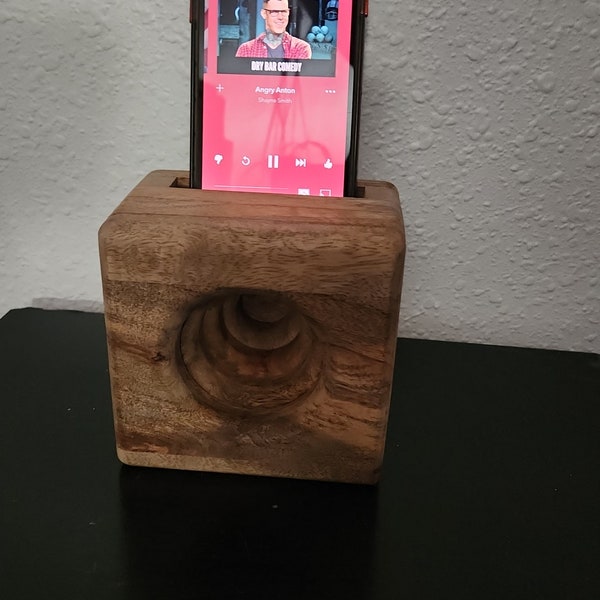 Haut-parleur acoustique de téléphone portable en bois récupéré